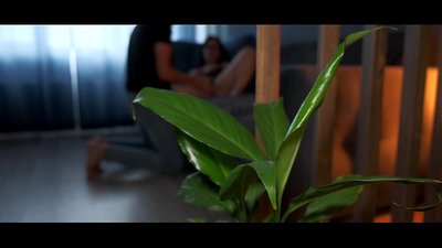 恋する10代カップルの熱いセックス、お尻にザーメンがいっぱい