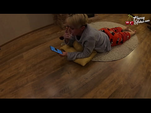 ❤️ クレイジーブロンドは、巨大なディックを吸うとその上にバウンス - アナルセックス ❤❌ ポルノ ❌️❤